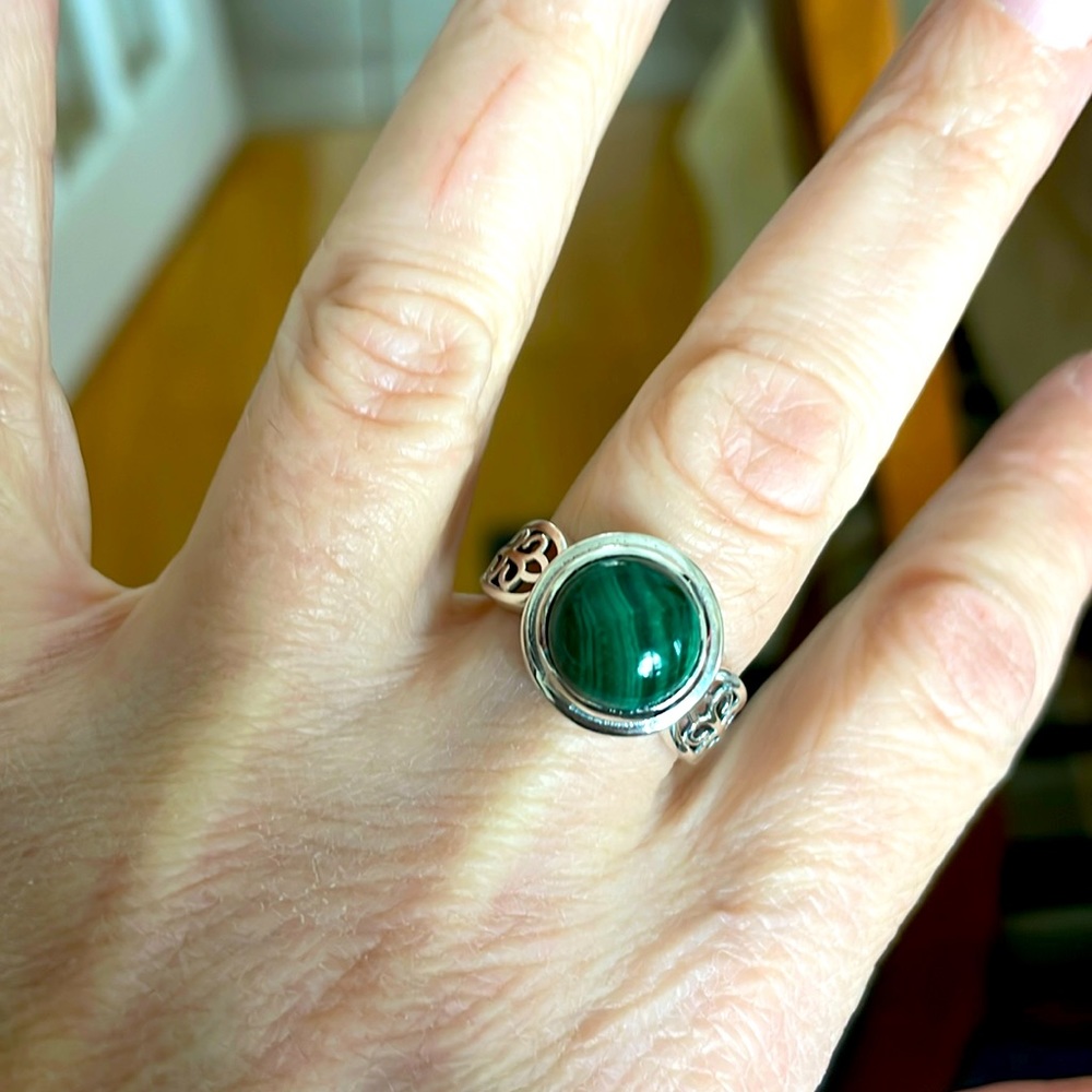 Sterling Silver Malachite Filligree Ring 925 Stamped SZ  7.75-8💚